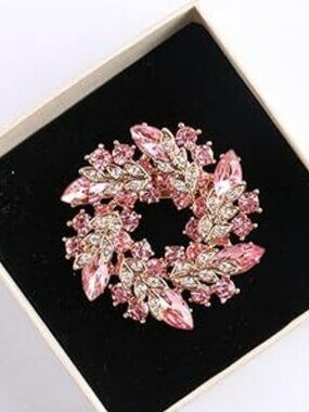 Stunning Pink Crystal Wreath Brooch Lapel Pin for Women
